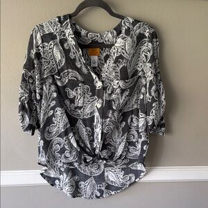 Gray and White Blouse with Tie Front and Mandarin Collar